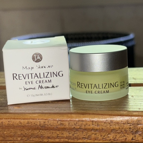 NIB Jerome Alexander Revitalizing Eye Cream - Picture 4 of 4